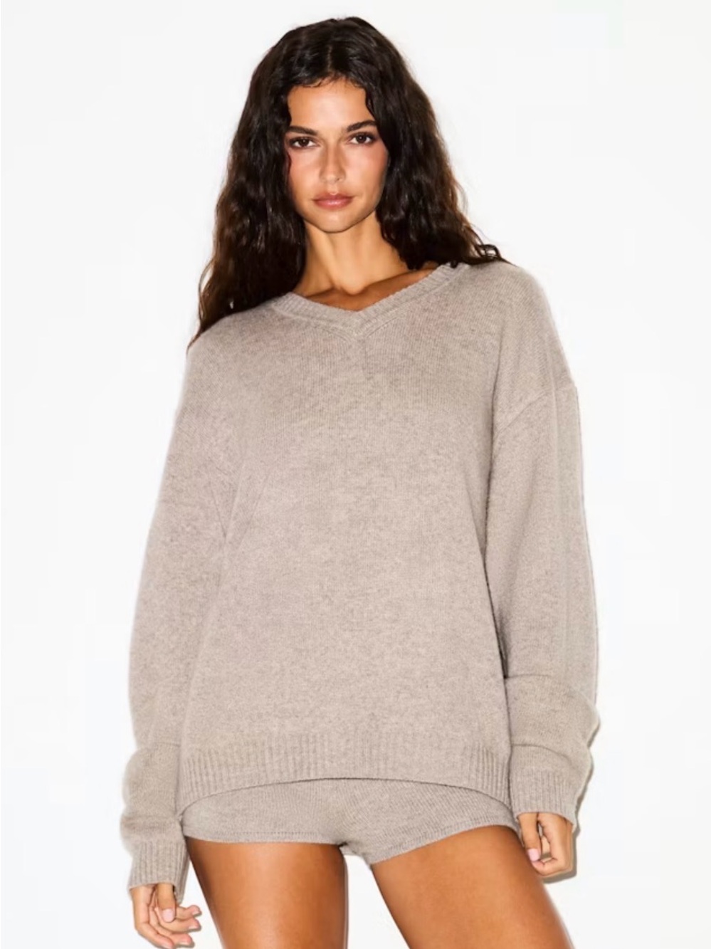 SKIMS V-Neck Cashmere Sweater LIMITED EDITION Size Large (oversized fit) NWT